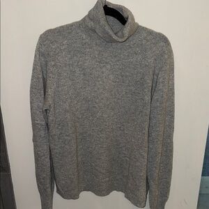 EUC J. Crew Cashmere Turtleneck Gray